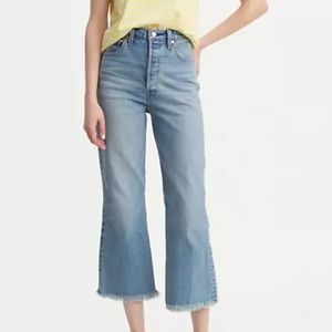 Levis Ribcage High Rise Cropped Flared